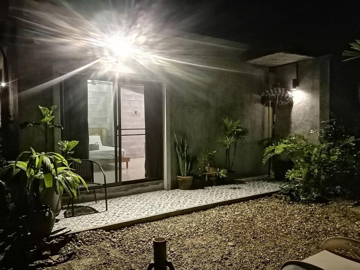 The Box Promkiri Apartman Nakhon Szi Thammarat Kültér fotó