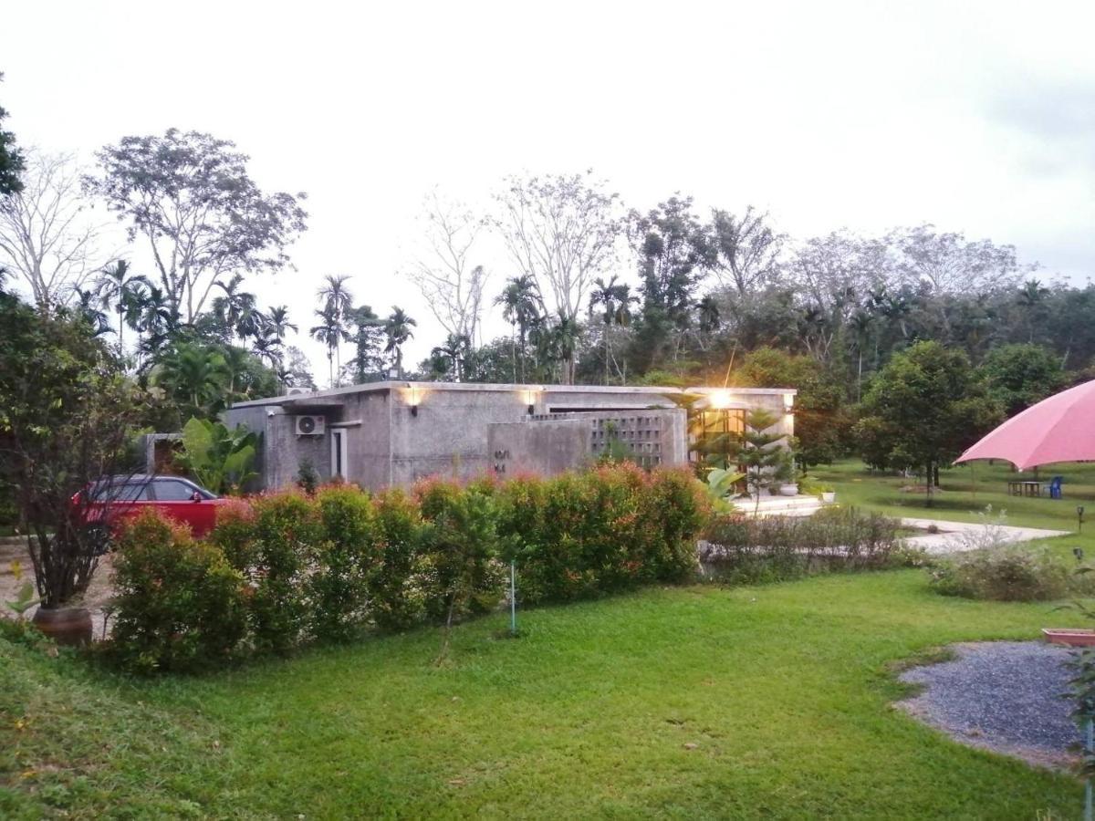 The Box Promkiri Apartman Nakhon Szi Thammarat Kültér fotó